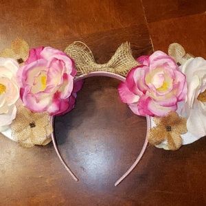 Custom minnie mouse ears